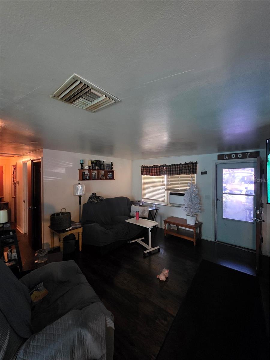 Image 3 of 16 For 8672 78th Place