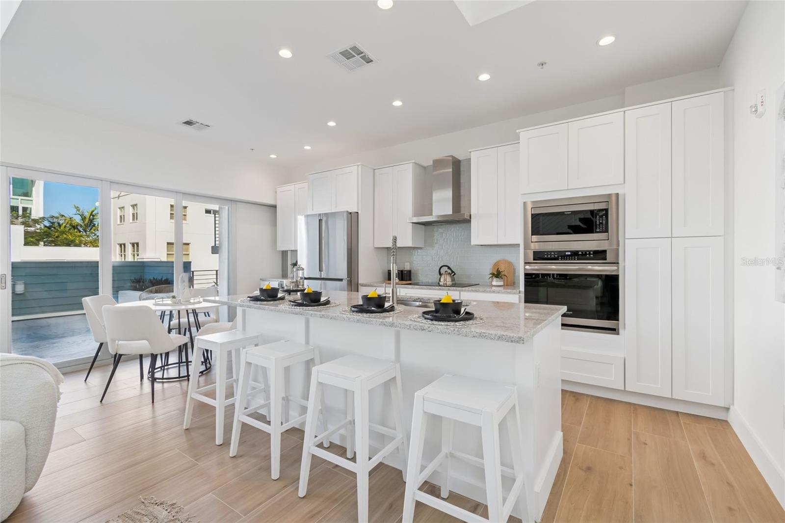 Image 33 of 100 For 1343 4th Street 202