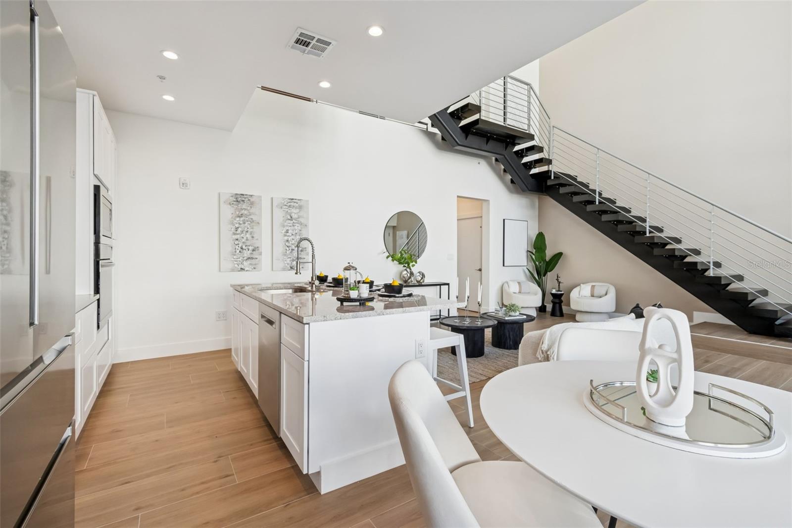 Image 37 of 100 For 1343 4th Street 202