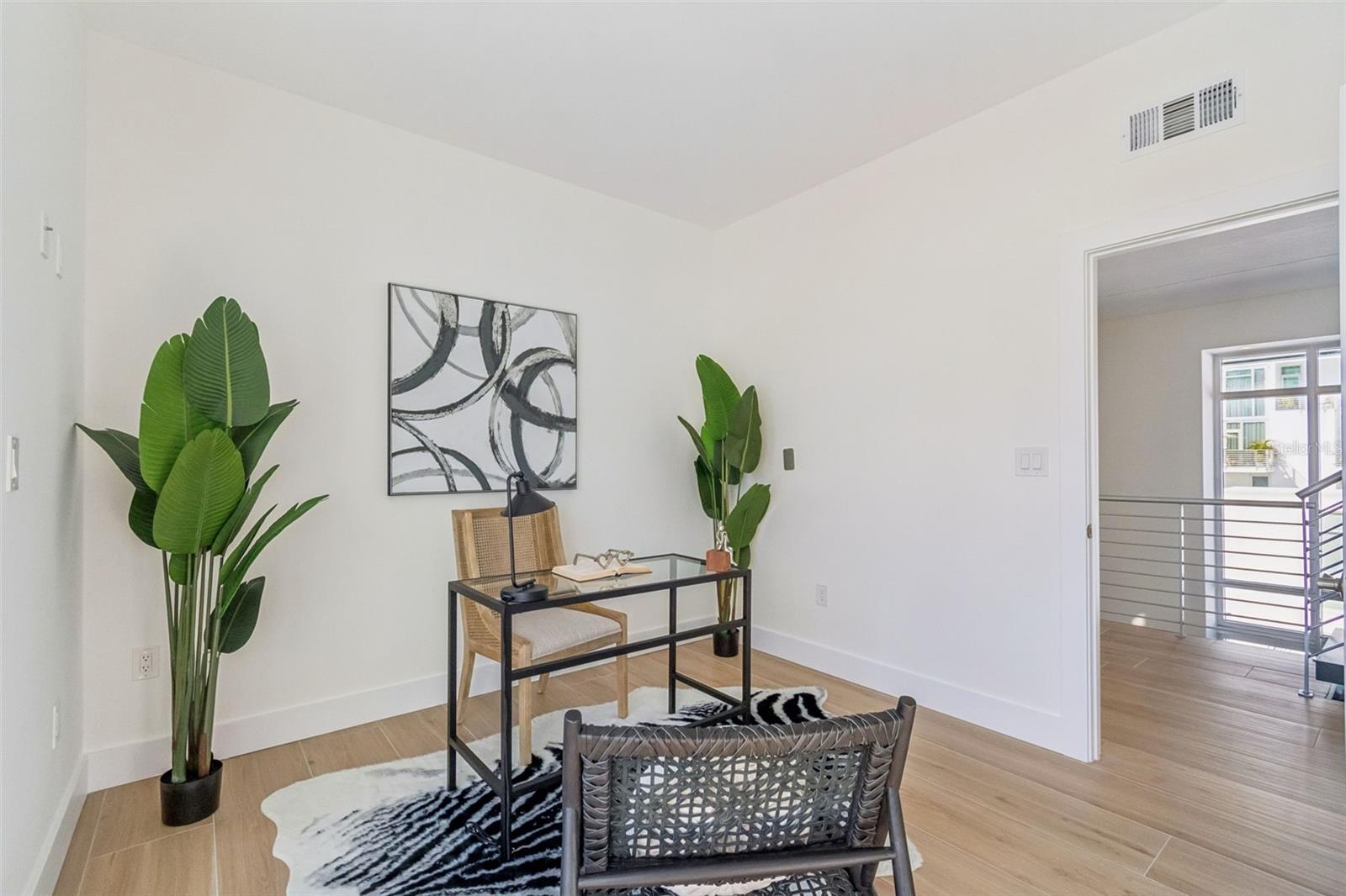 Image 52 of 100 For 1343 4th Street 202