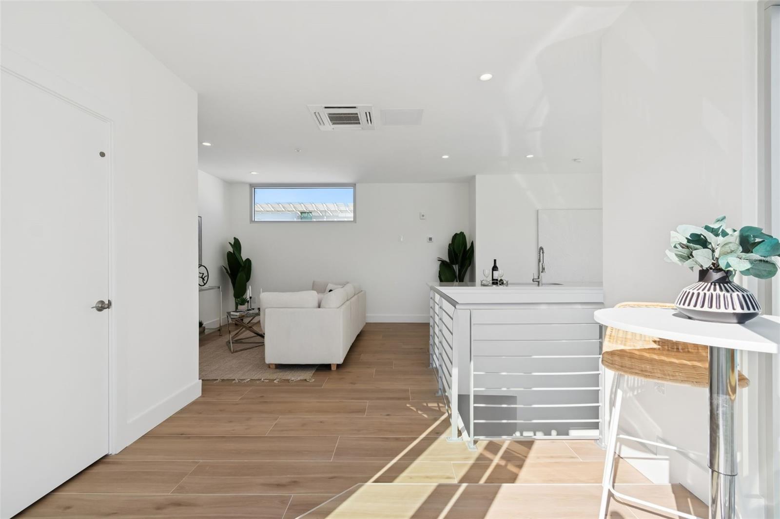 Image 91 of 100 For 1343 4th Street 202