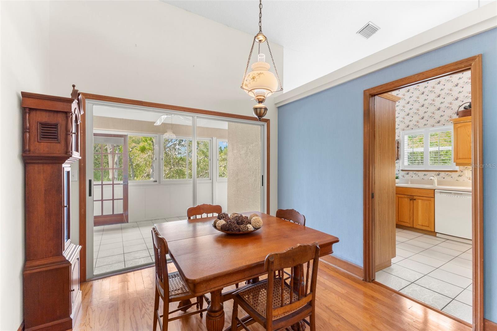 Image 16 of 55 For 3079 Branch Drive