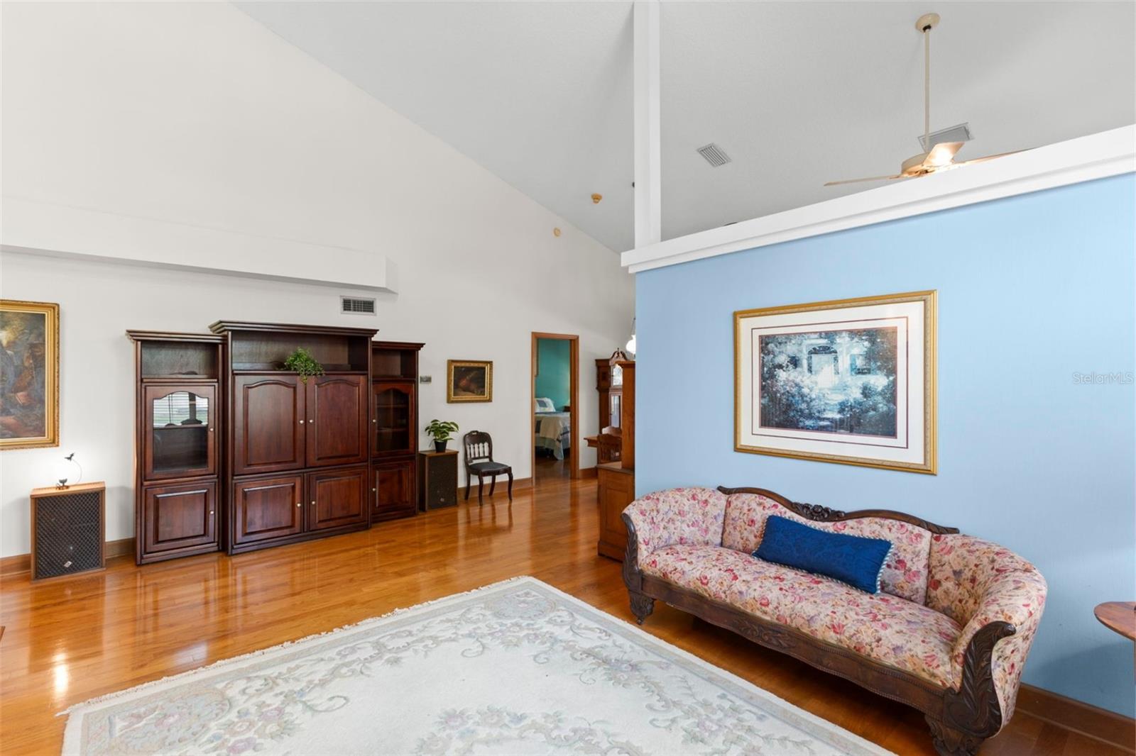 Image 9 of 55 For 3079 Branch Drive