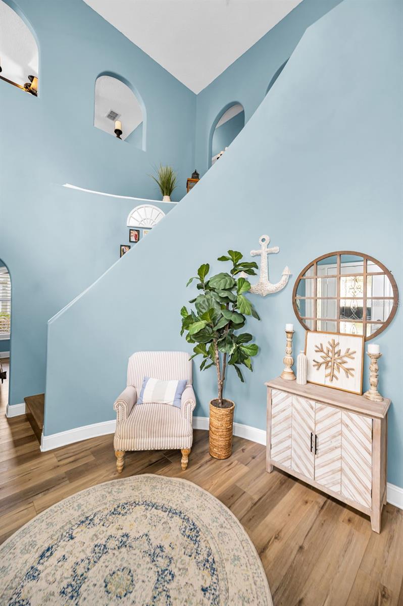 Listing photo id 4 for 24809 Hyde Park Boulevard