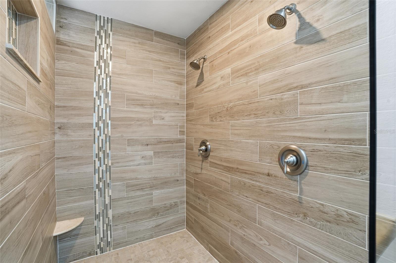 Image 12 of 25 For 405 Tower Drive