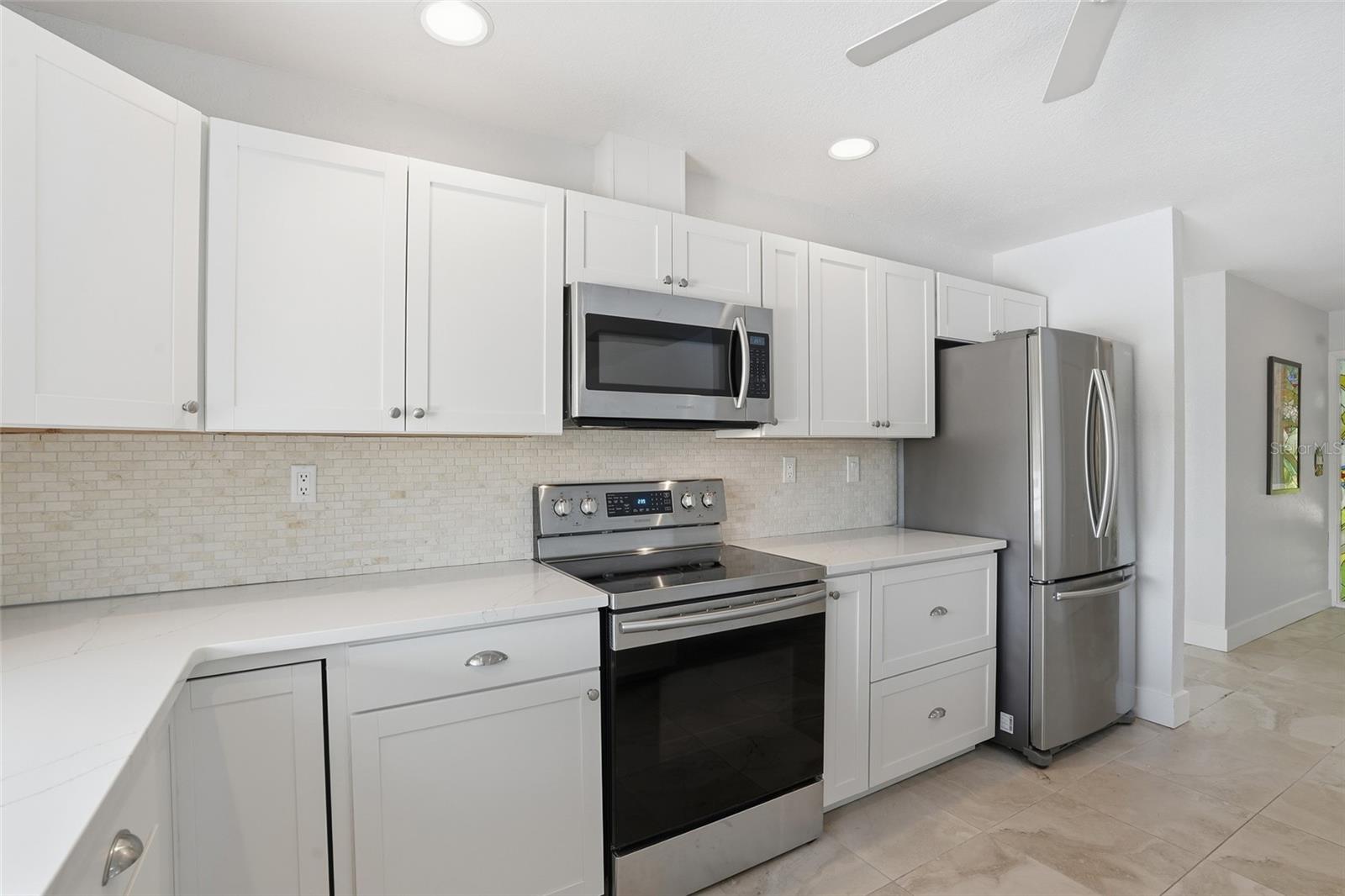 Image 6 of 25 For 405 Tower Drive