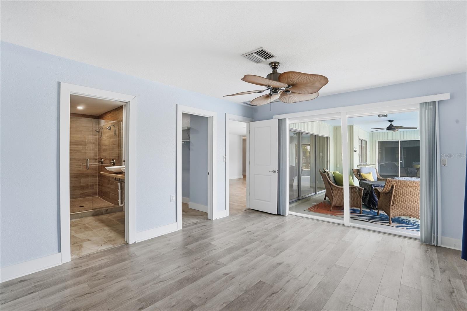 Image 9 of 25 For 405 Tower Drive