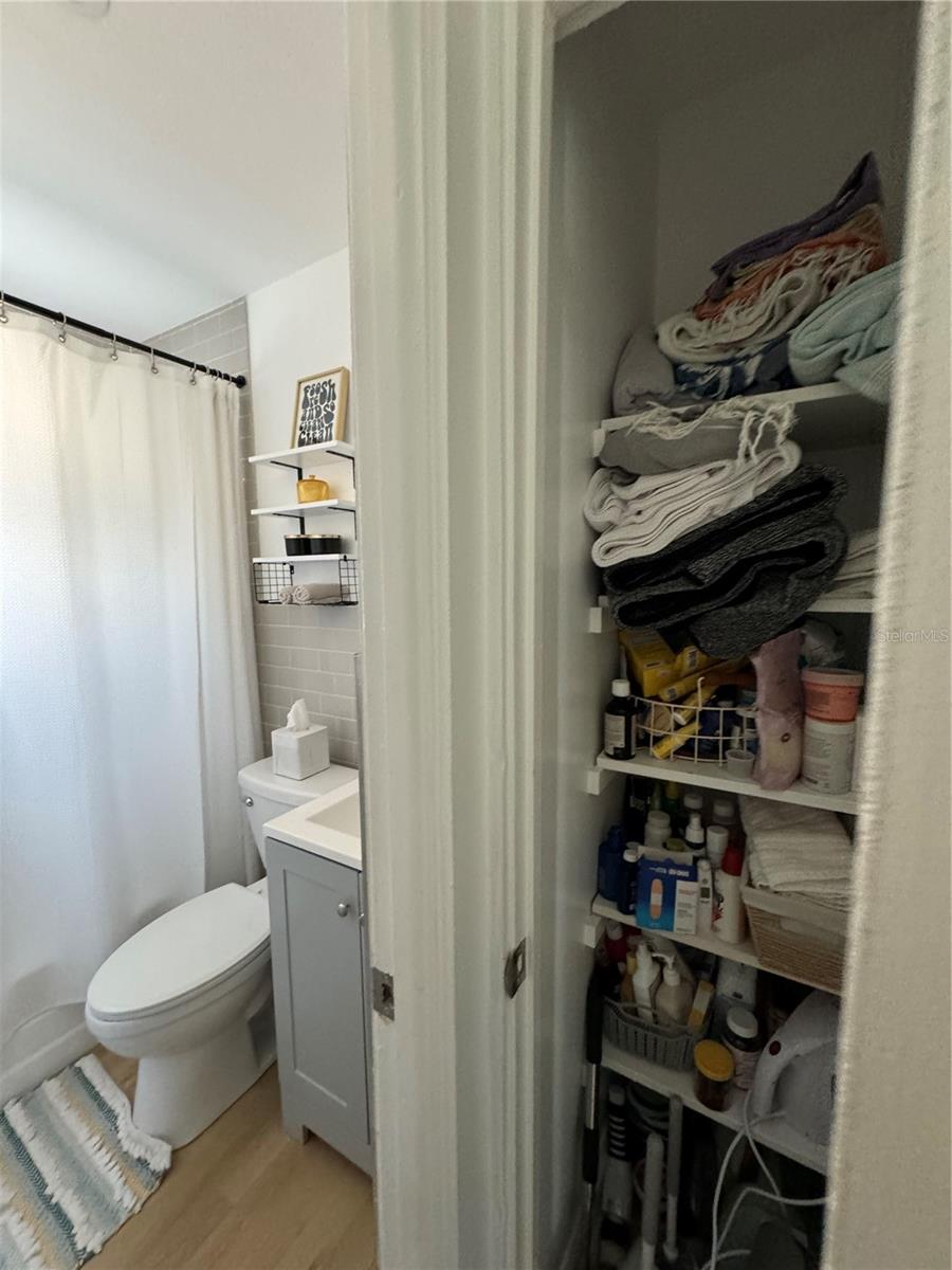 Image 24 of 47 For 6801 20th Street N