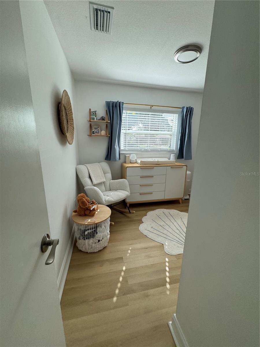 Image 28 of 47 For 6801 20th Street N