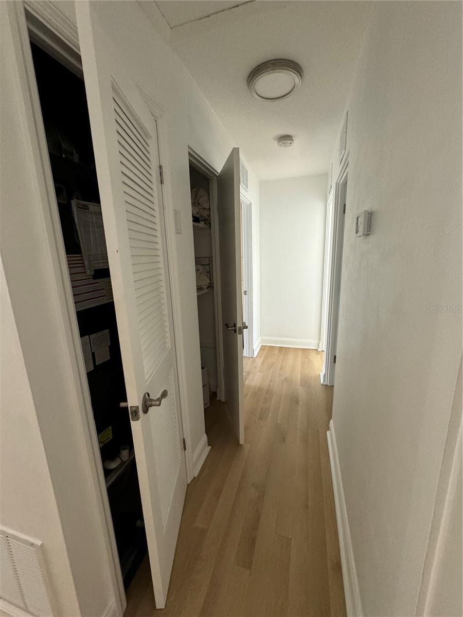 Image 34 of 47 For 6801 20th Street N