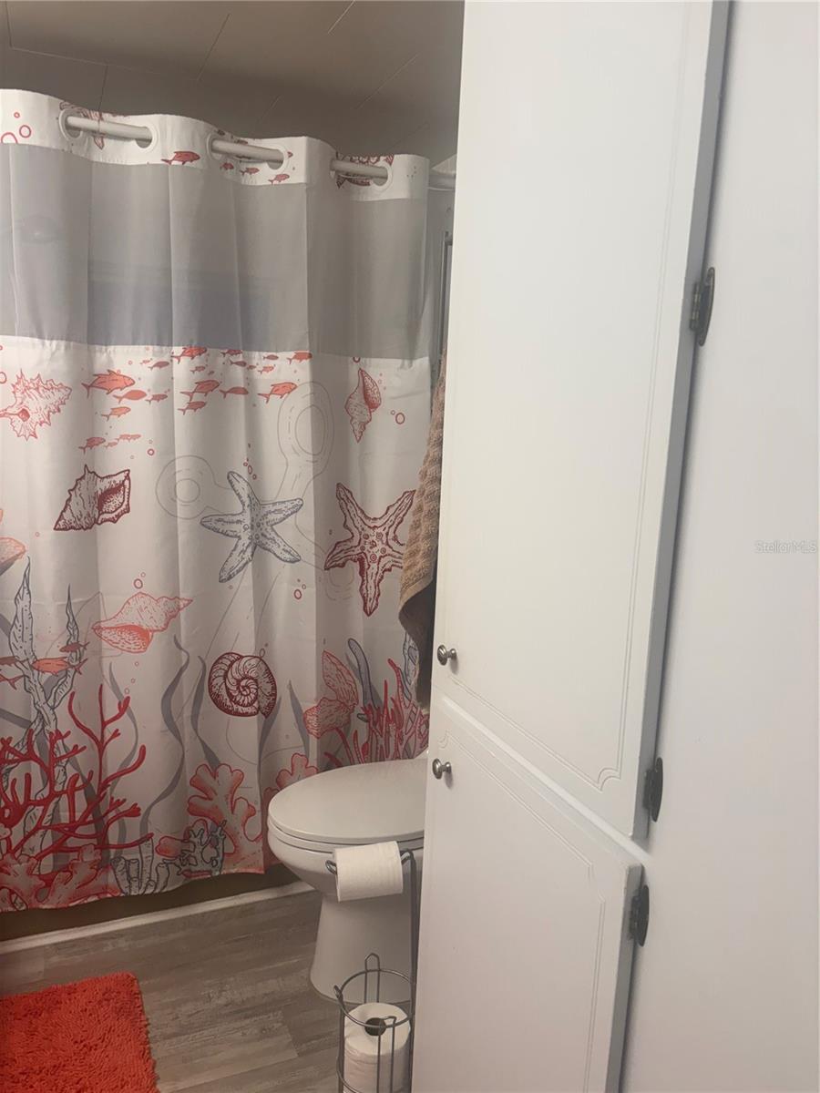 Image 11 of 24 For 105 Freedom Court 30