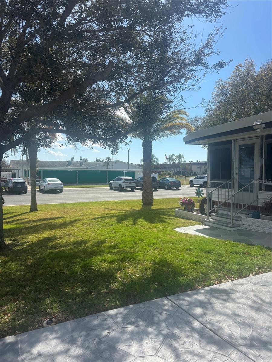 Image 6 of 24 For 105 Freedom Court 30