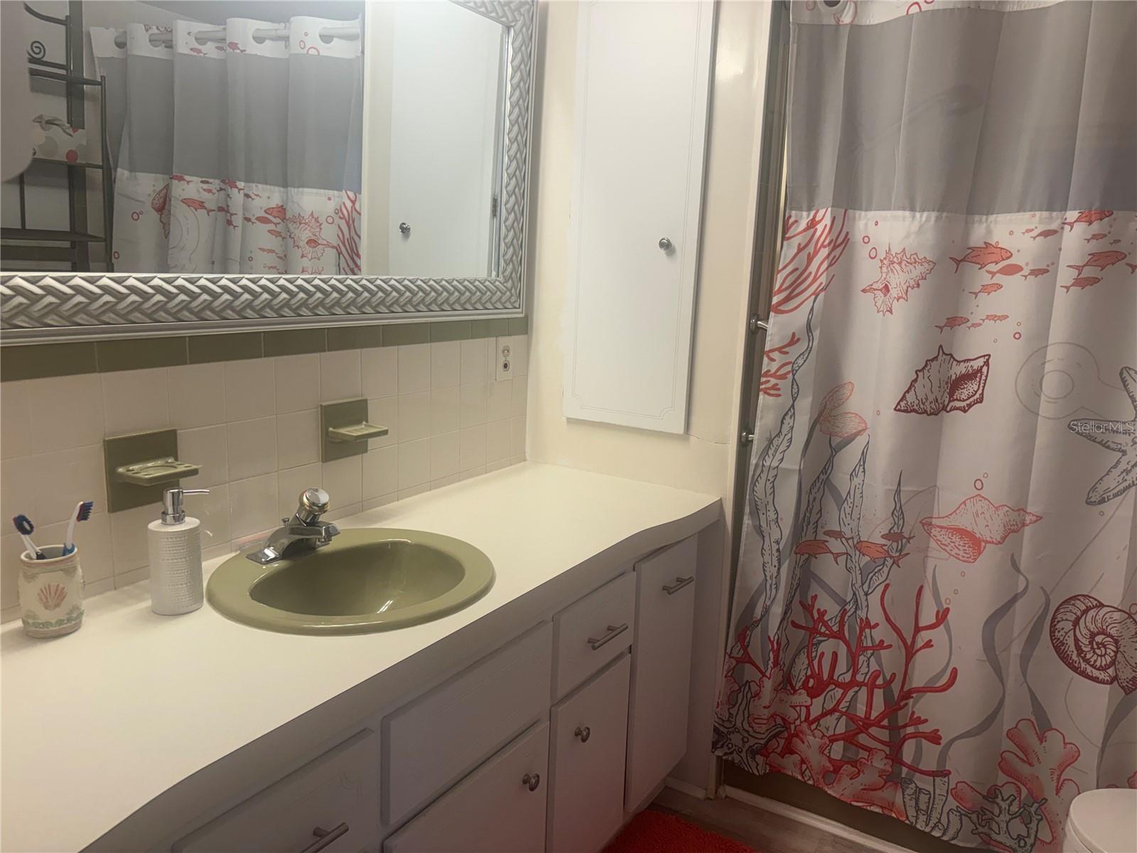 Image 8 of 24 For 105 Freedom Court 30