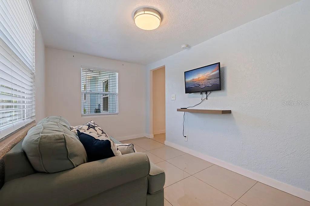 Image 12 of 29 For 4801 14th Avenue S