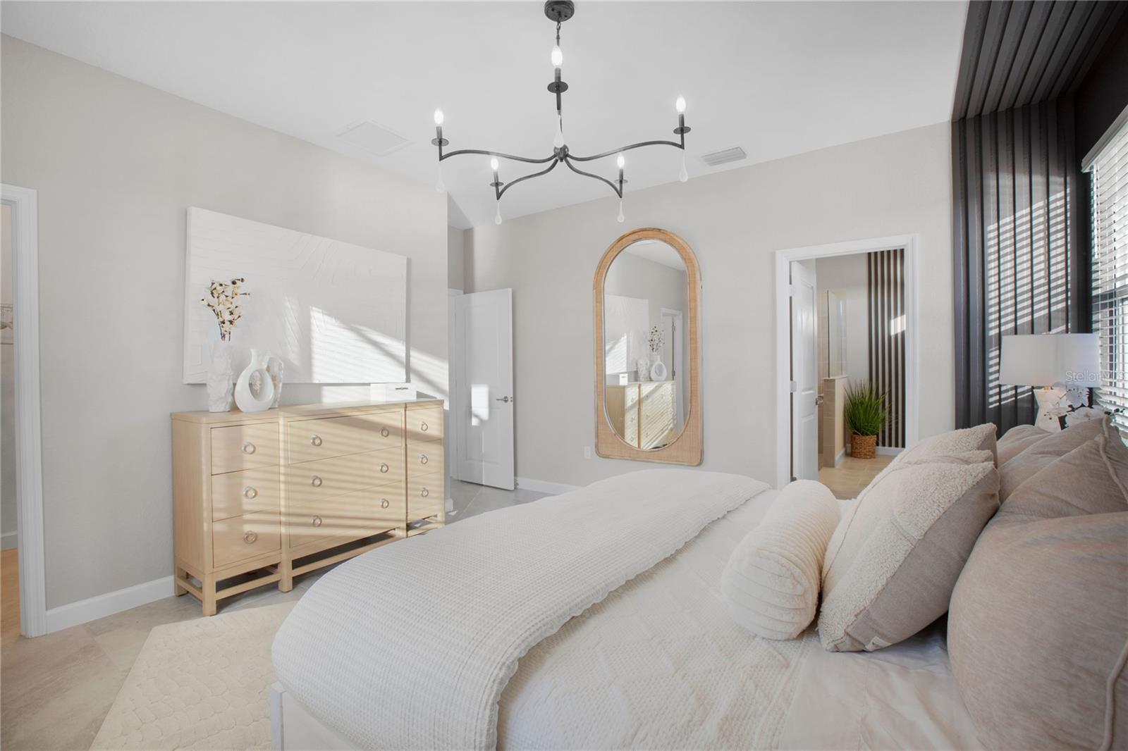 Image 18 of 25 For 17827 Garden Grove Way