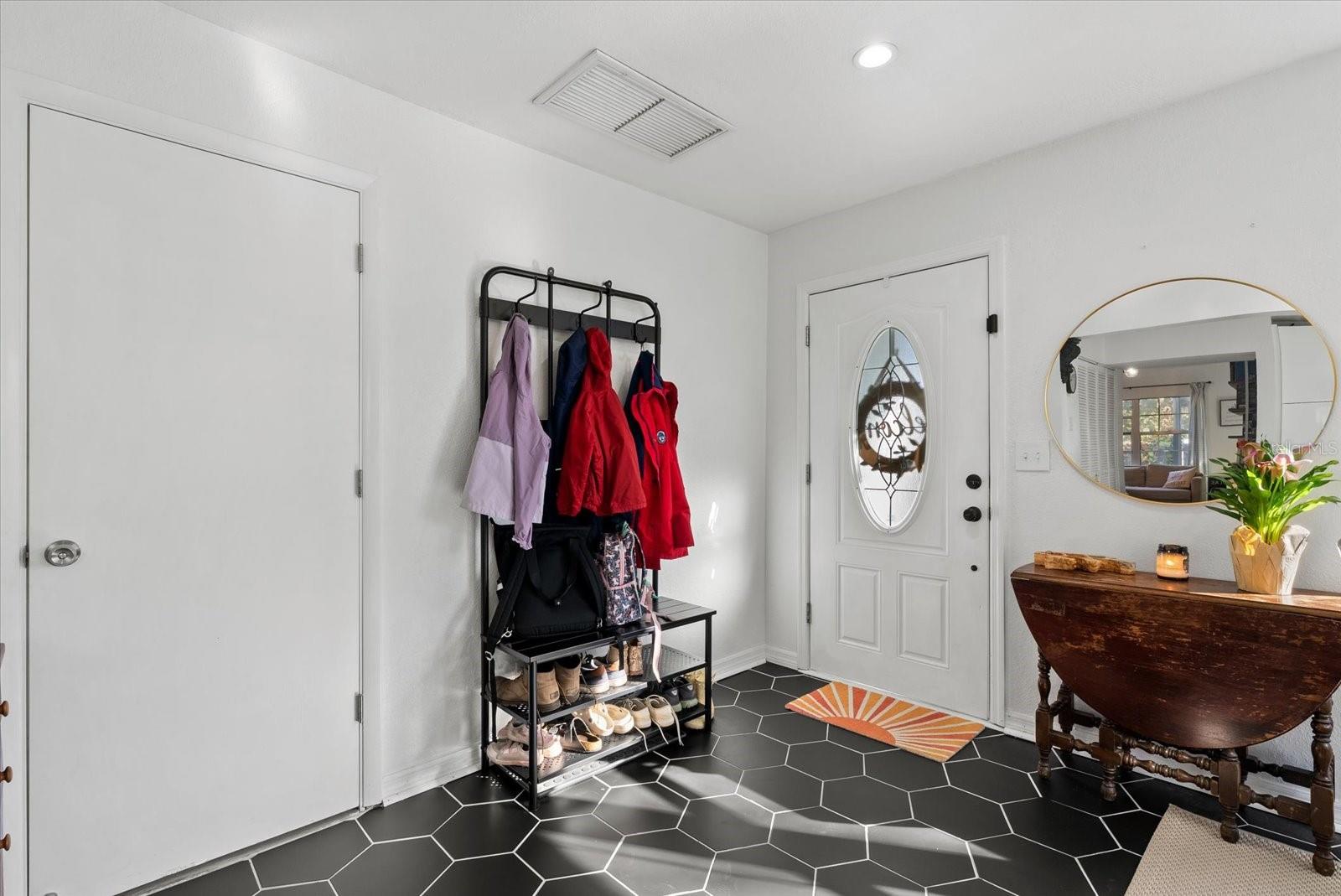 Image 10 of 40 For 343 37th Avenue Ne