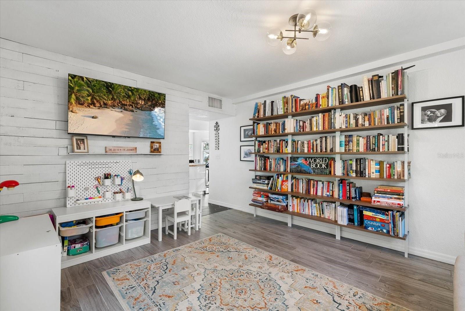 Image 13 of 40 For 343 37th Avenue Ne