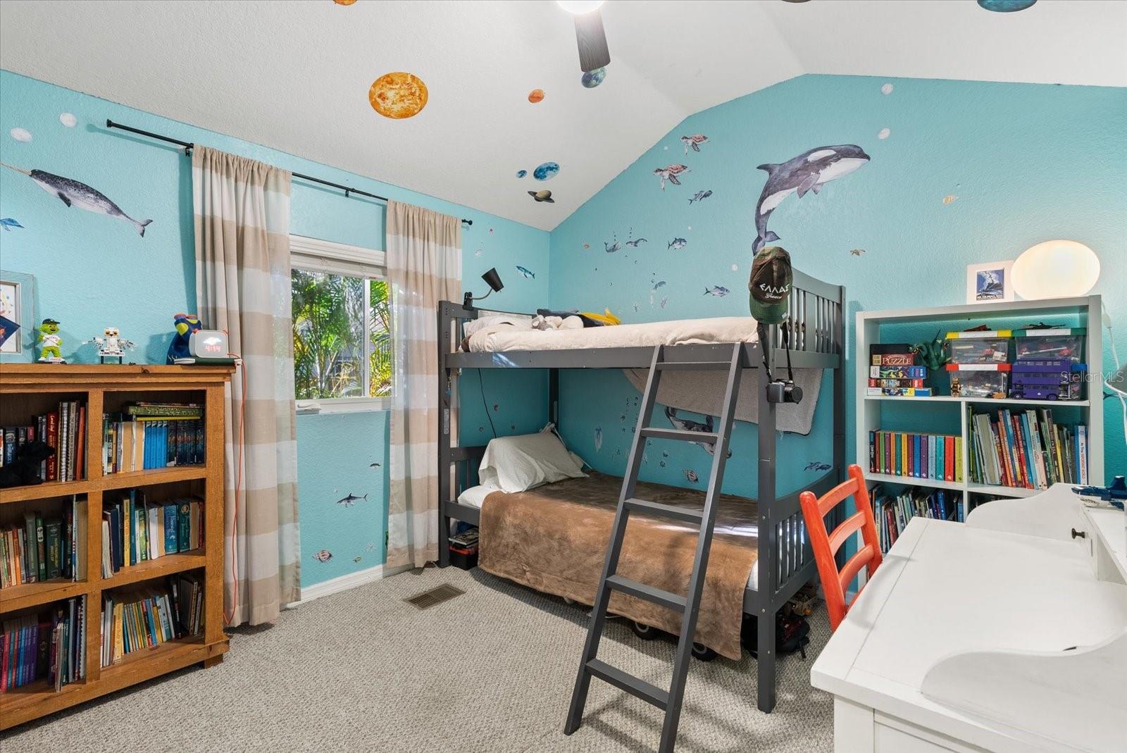 Image 21 of 40 For 343 37th Avenue Ne