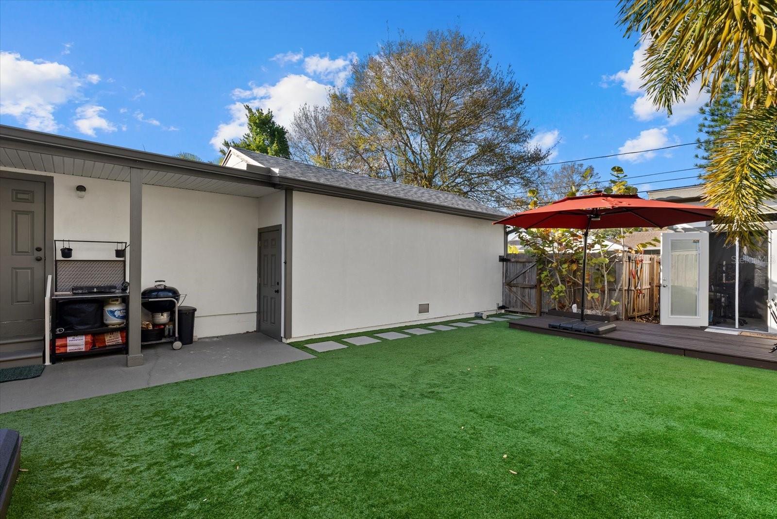 Image 27 of 40 For 343 37th Avenue Ne