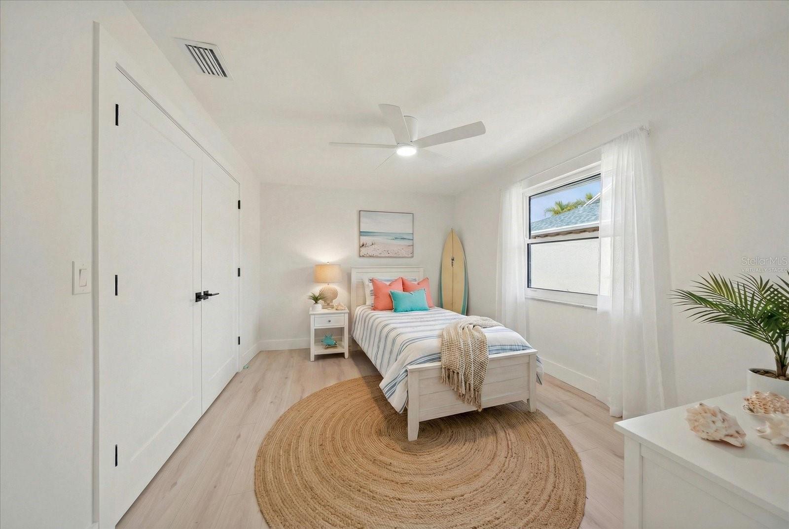 Image 22 of 52 For 6667 Greenbrier Drive