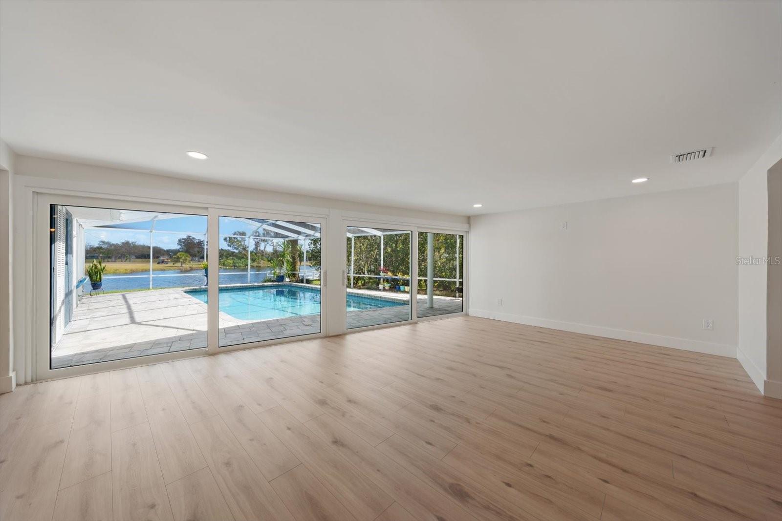 Image 41 of 52 For 6667 Greenbrier Drive