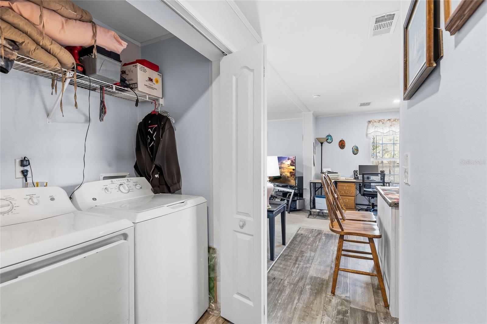 Image 18 of 26 For 5937 Penny Royal Road