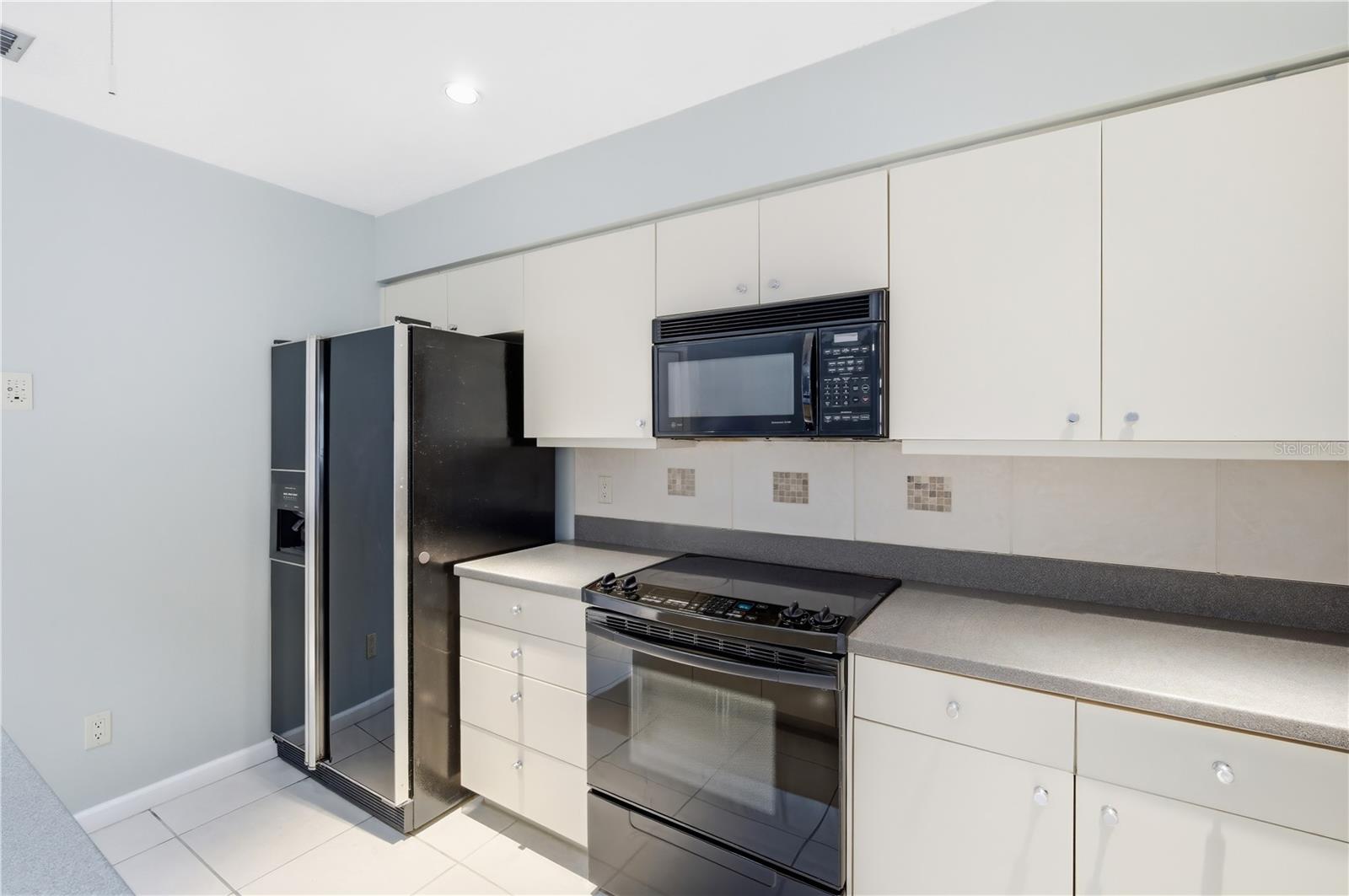 Image 10 of 25 For 5306 Ridgewell Court