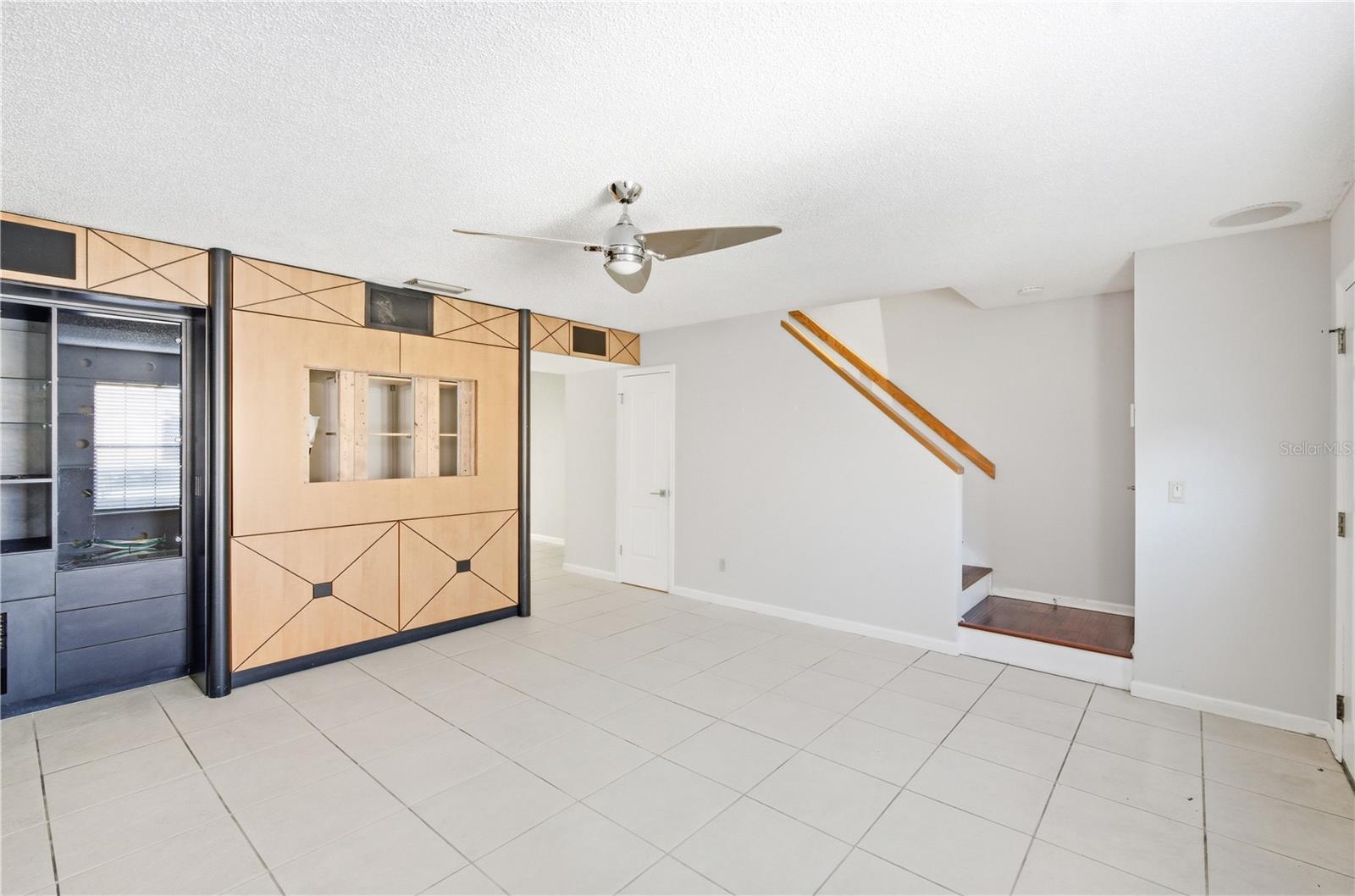 Image 5 of 25 For 5306 Ridgewell Court