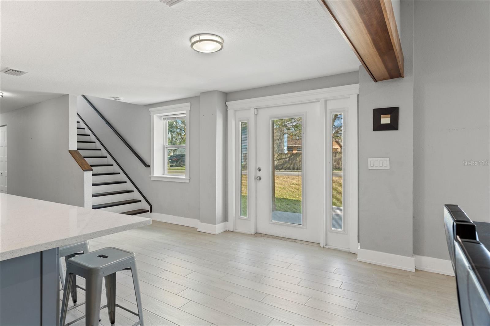 Image 10 of 32 For 6106 Lynn Avenue