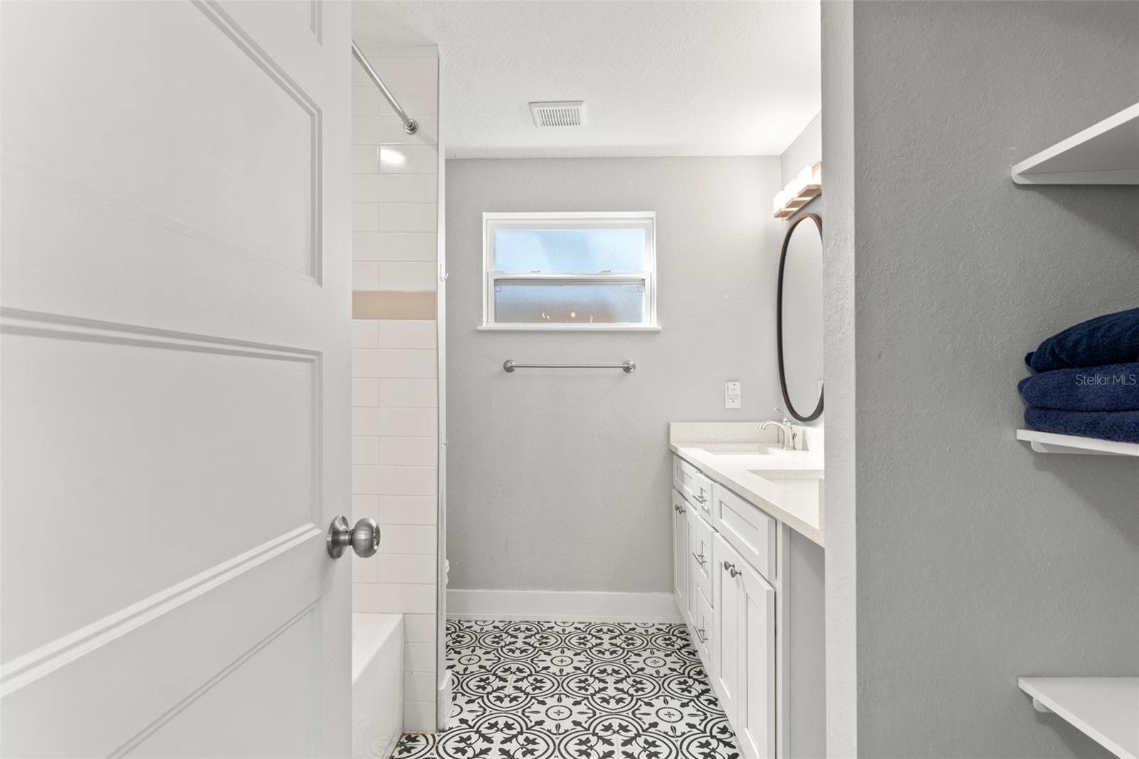 Image 23 of 32 For 6106 Lynn Avenue