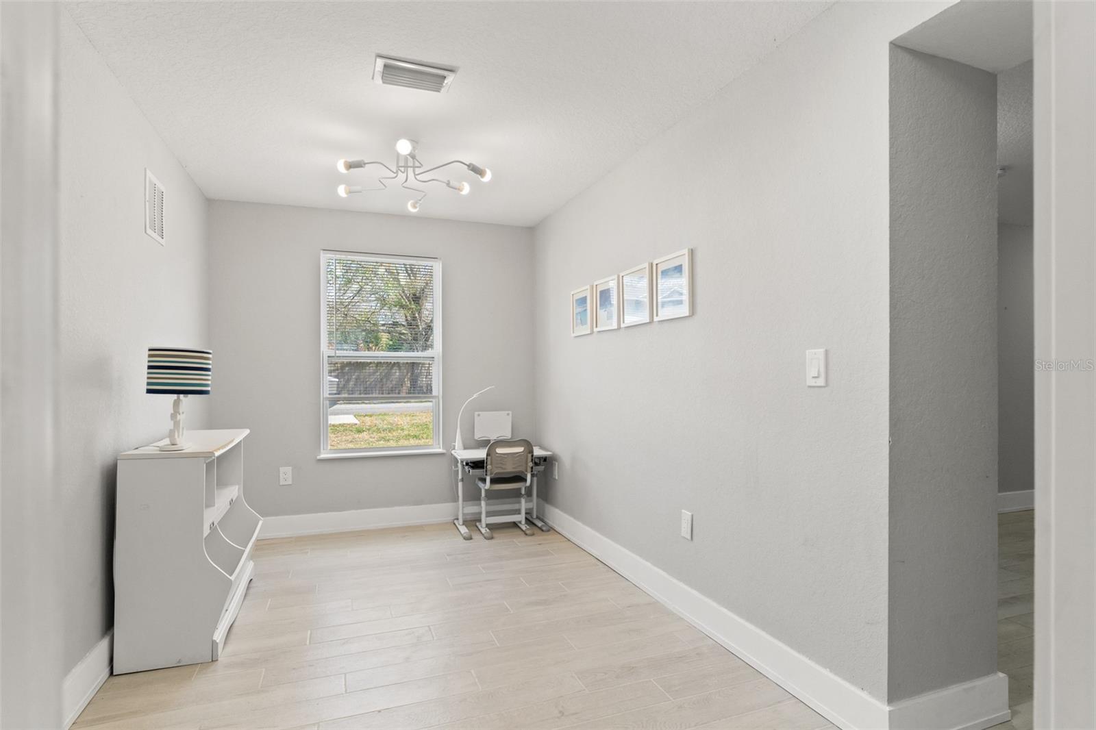 Image 25 of 32 For 6106 Lynn Avenue