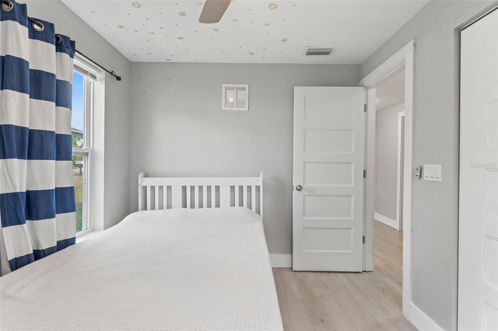 Image 29 of 32 For 6106 Lynn Avenue