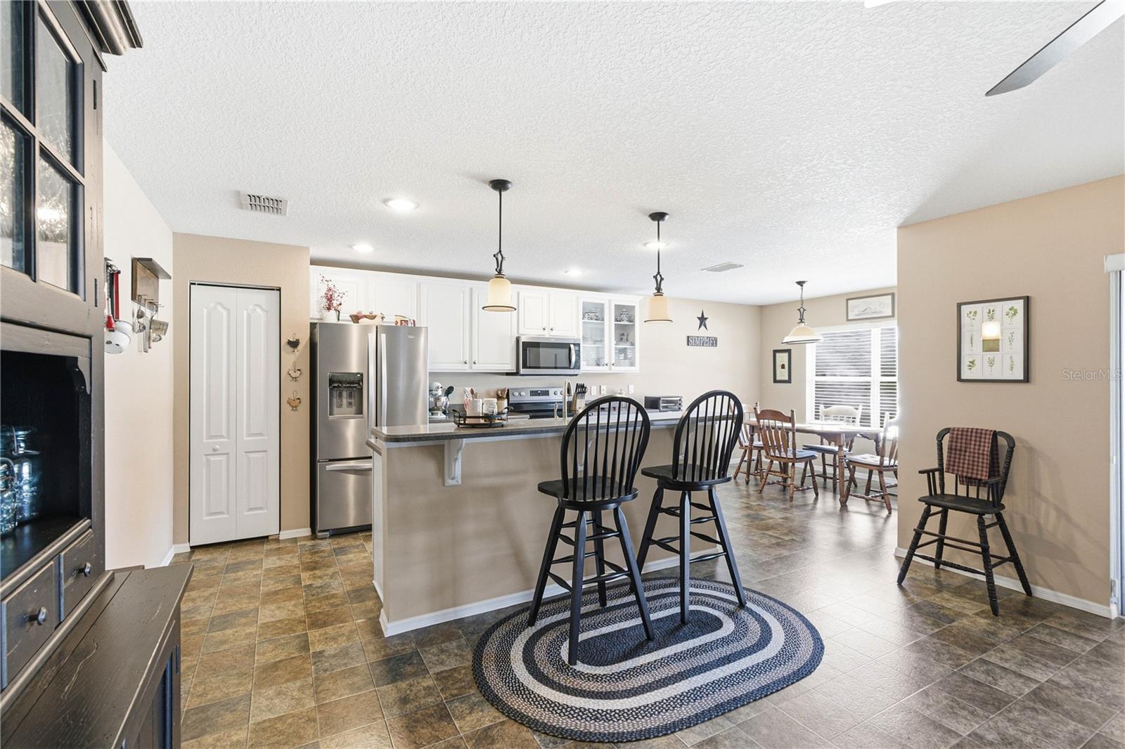 Image 17 of 58 For 11022 Running Pine Drive