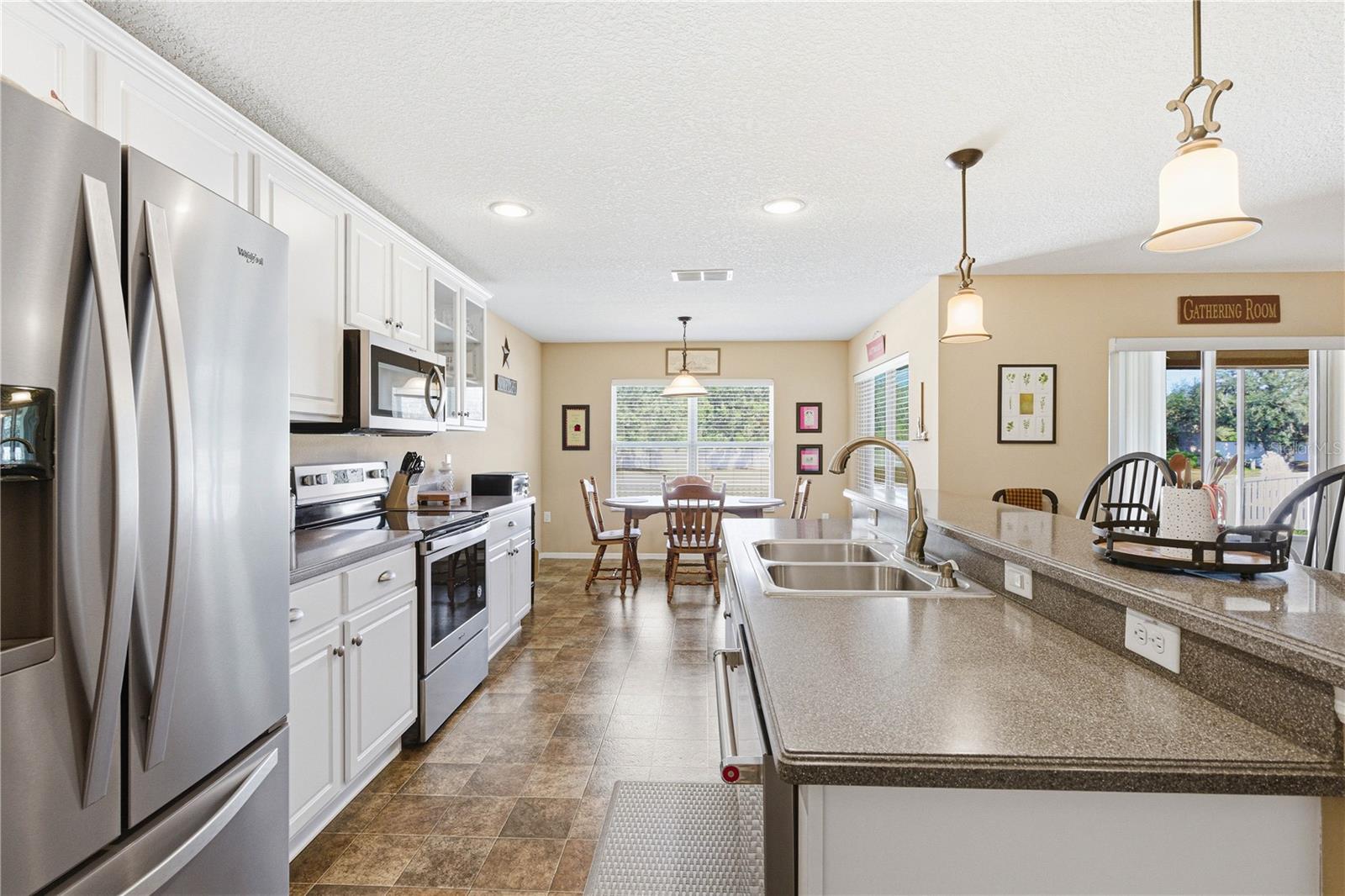 Image 18 of 58 For 11022 Running Pine Drive