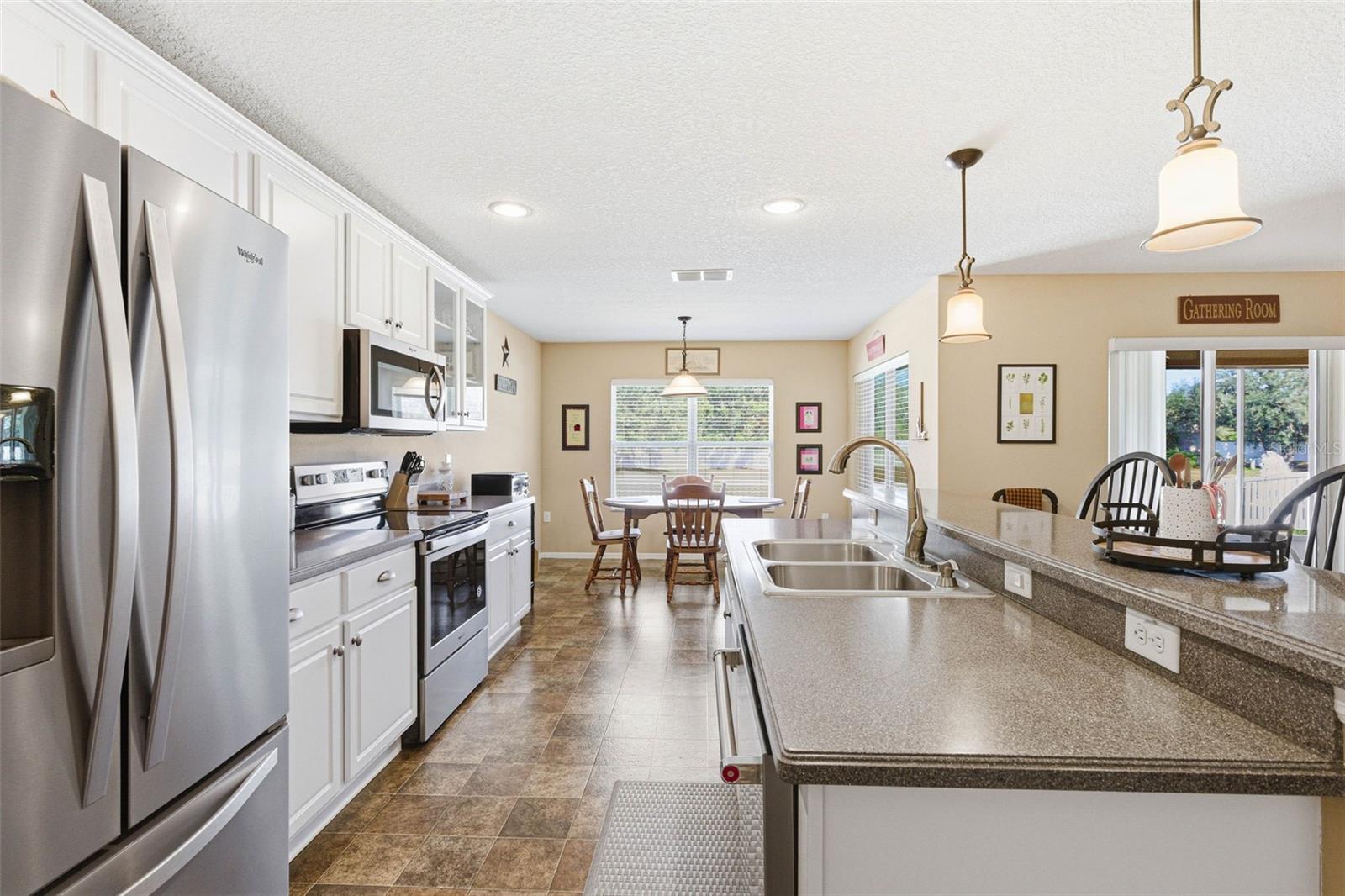 Image 19 of 58 For 11022 Running Pine Drive