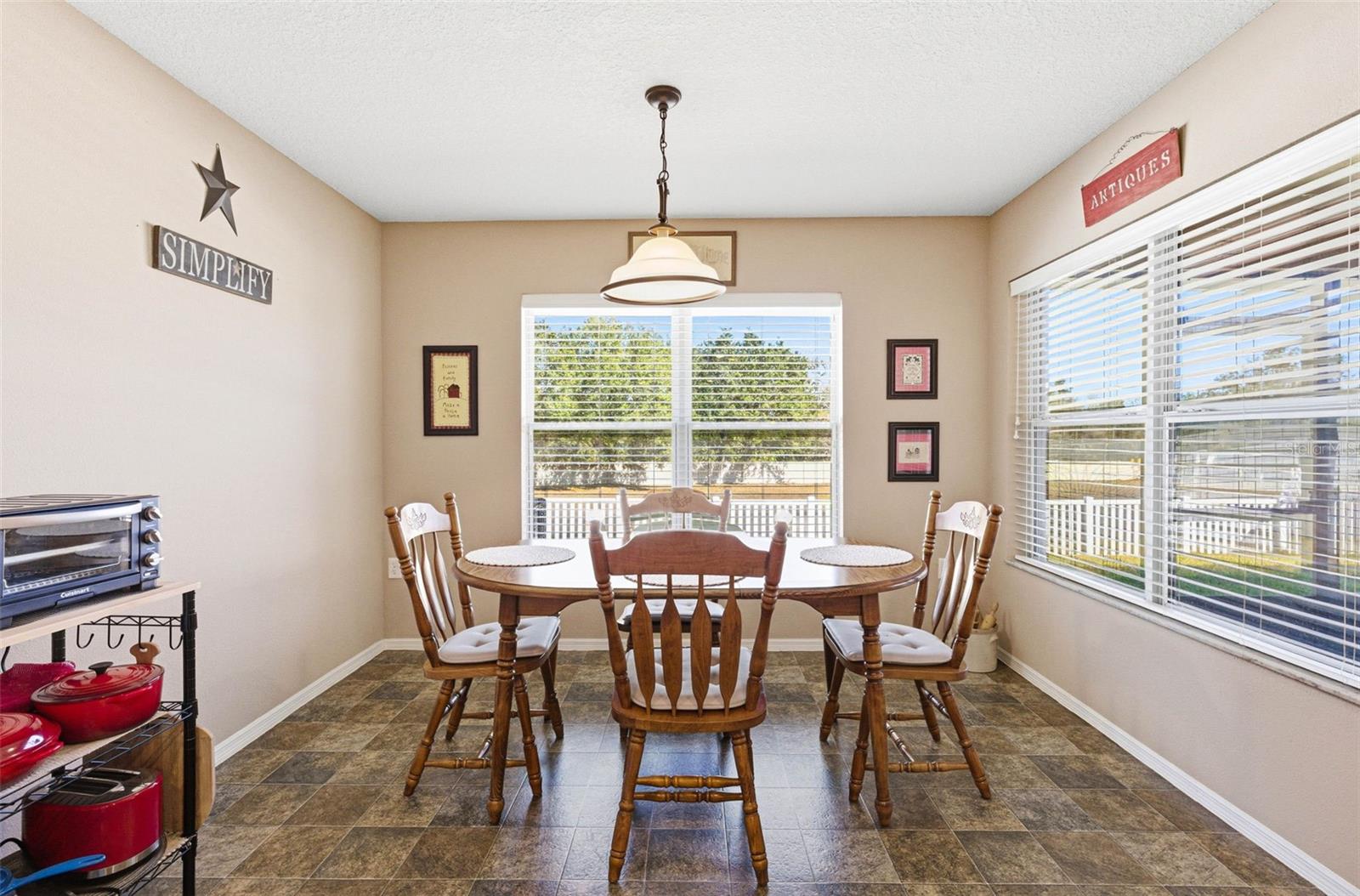 Image 24 of 58 For 11022 Running Pine Drive