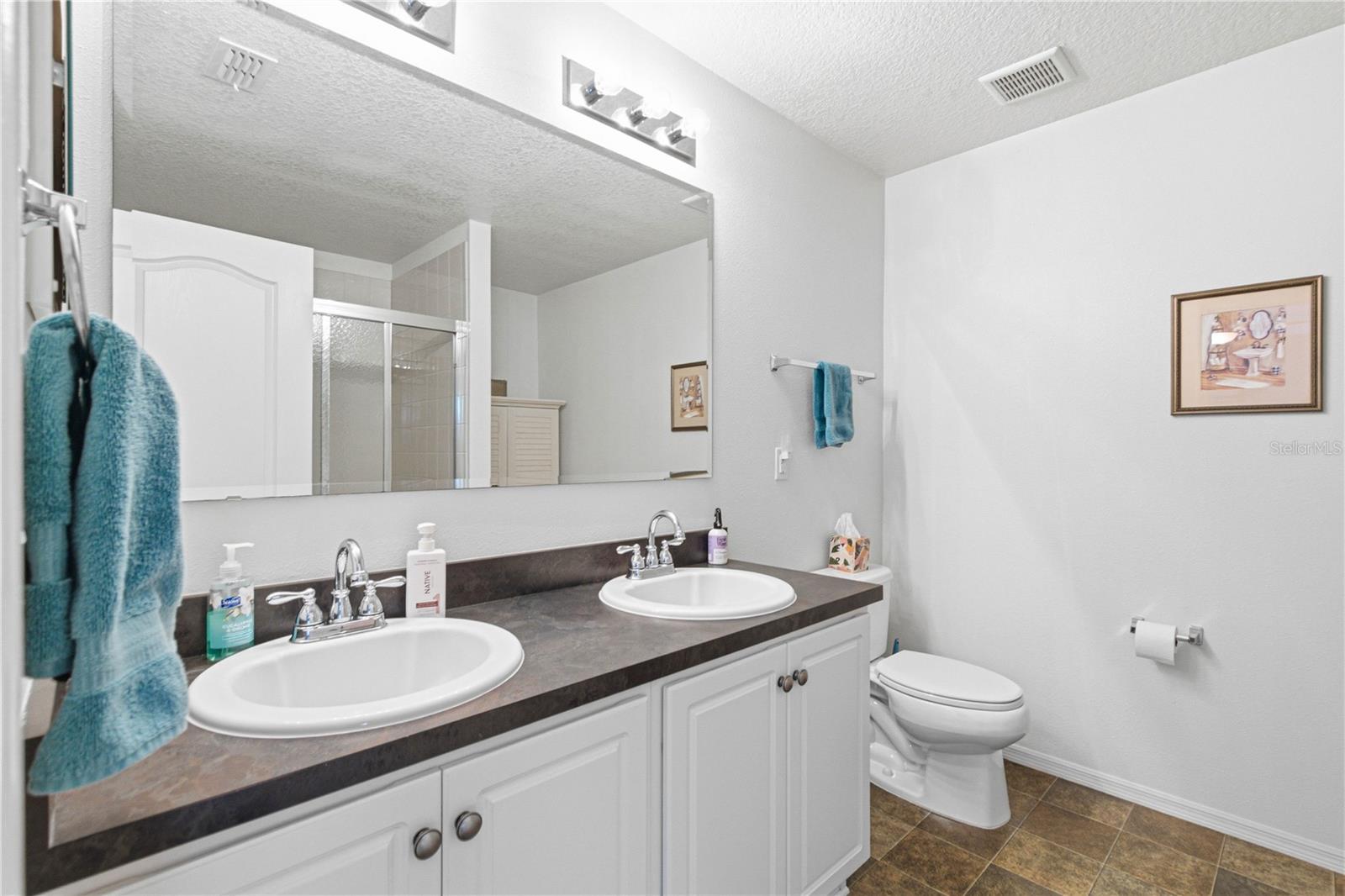 Image 31 of 58 For 11022 Running Pine Drive