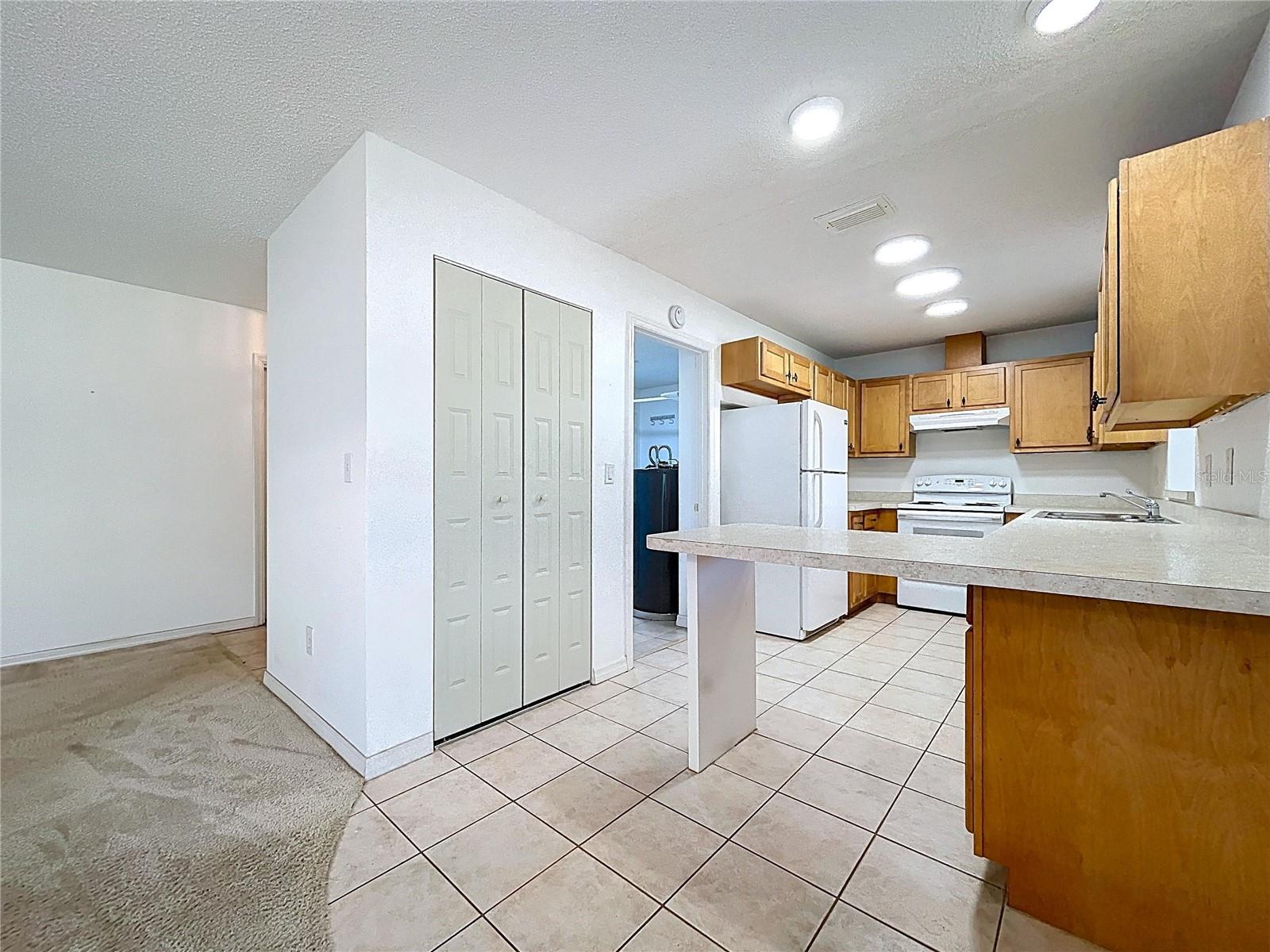 Image 19 of 99 For 2102 Hembury Place Se 34