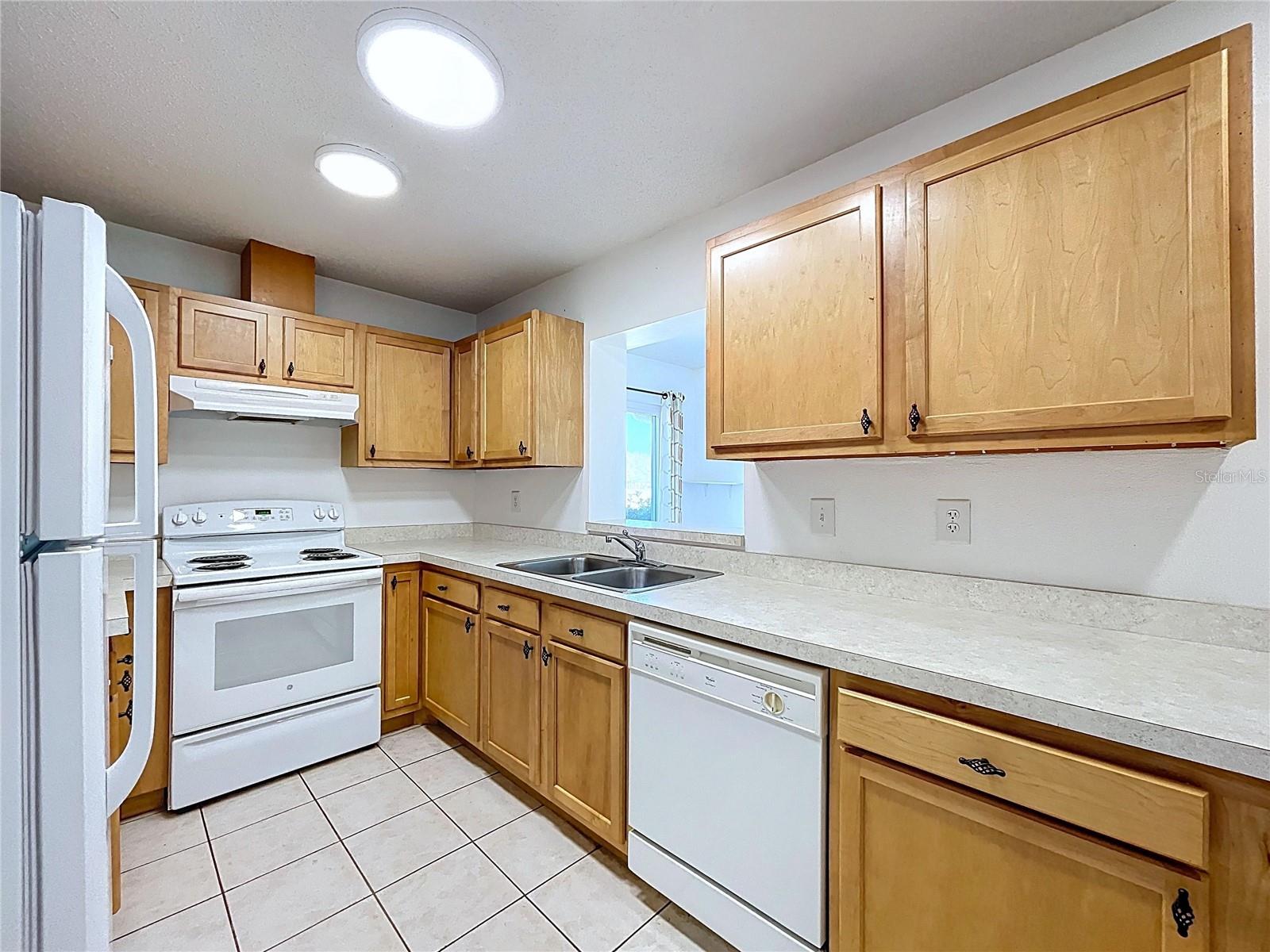 Image 22 of 99 For 2102 Hembury Place Se 34