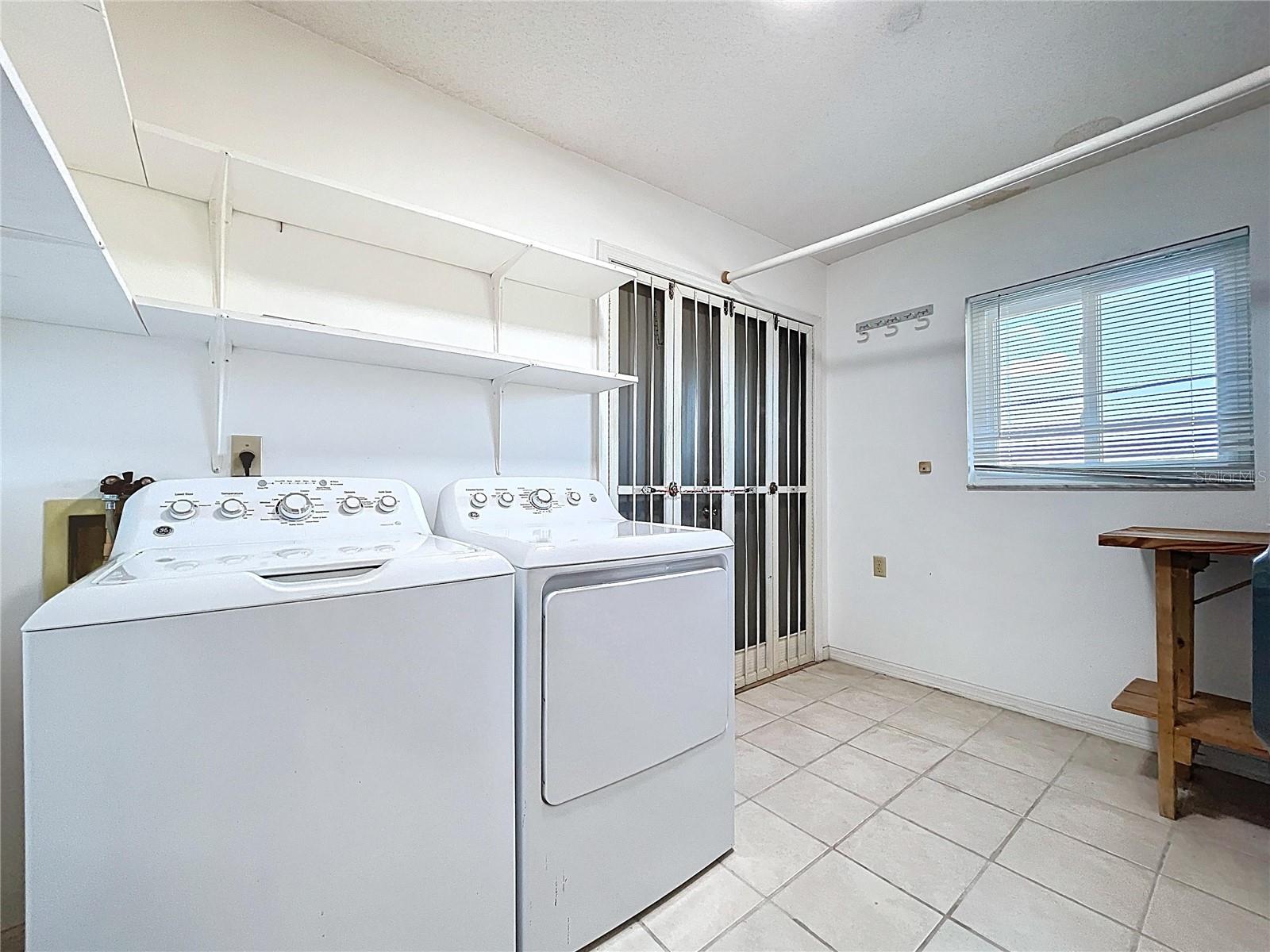 Image 51 of 99 For 2102 Hembury Place Se 34