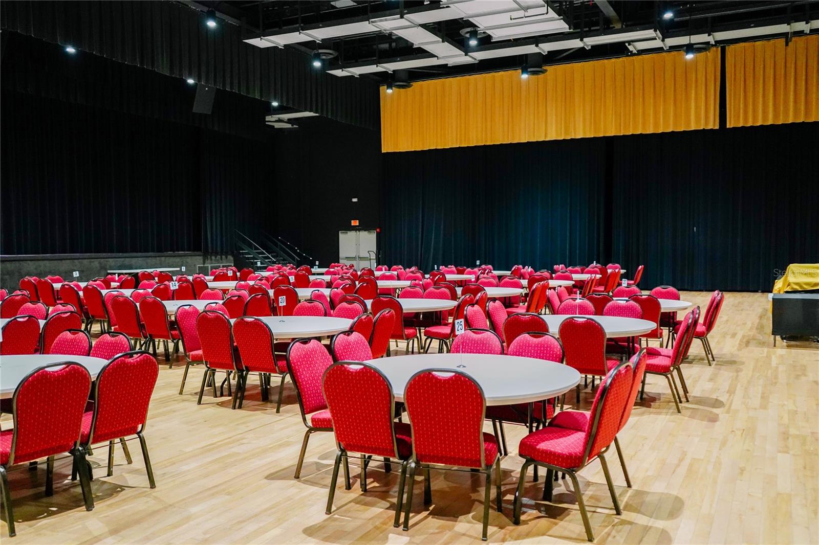 Image 76 of 99 For 2102 Hembury Place Se 34