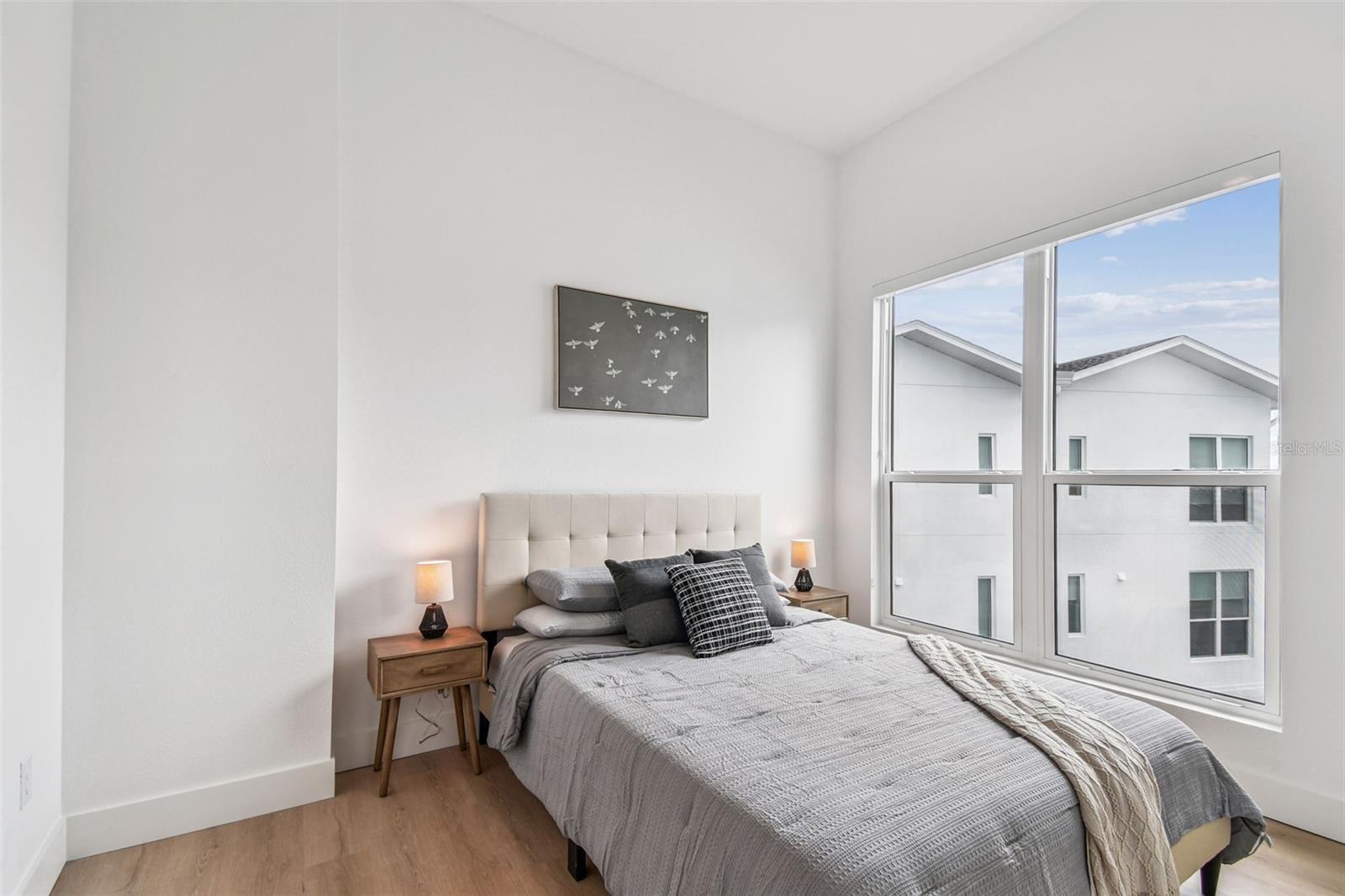 Image 12 of 87 For 3840 Pompano Drive Se