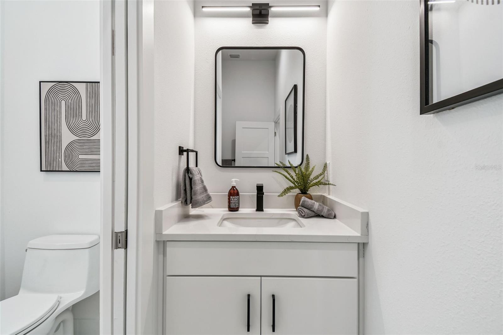 Image 15 of 87 For 3840 Pompano Drive Se