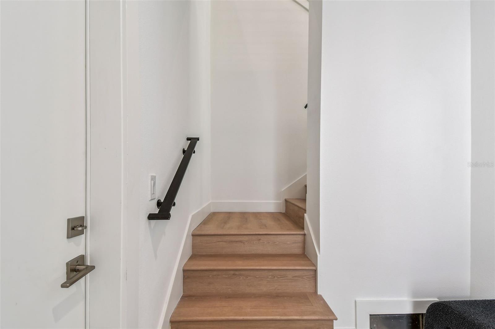 Image 22 of 87 For 3840 Pompano Drive Se