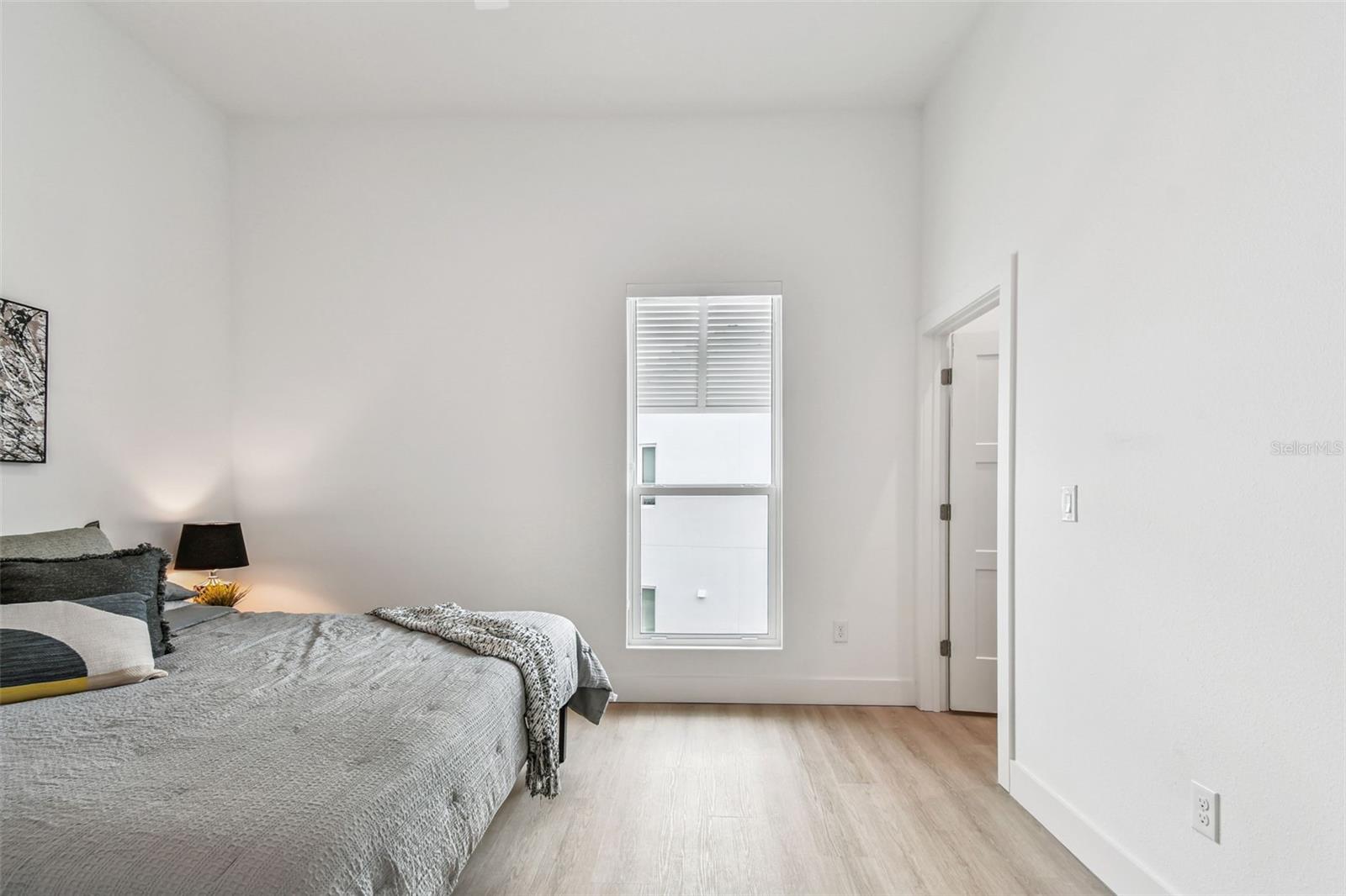 Image 62 of 87 For 3840 Pompano Drive Se