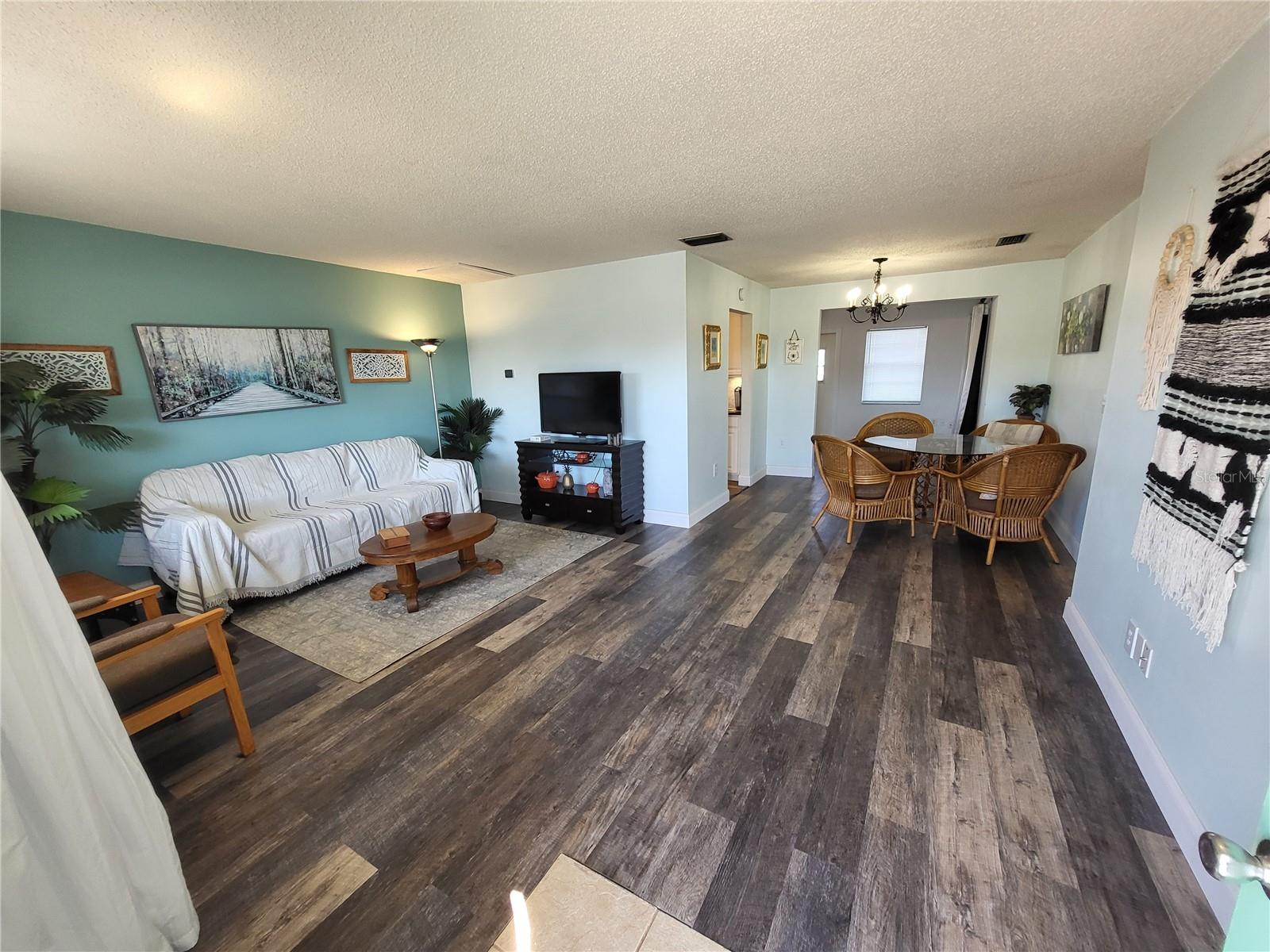 Image 8 of 45 For 601 Allegheny Drive