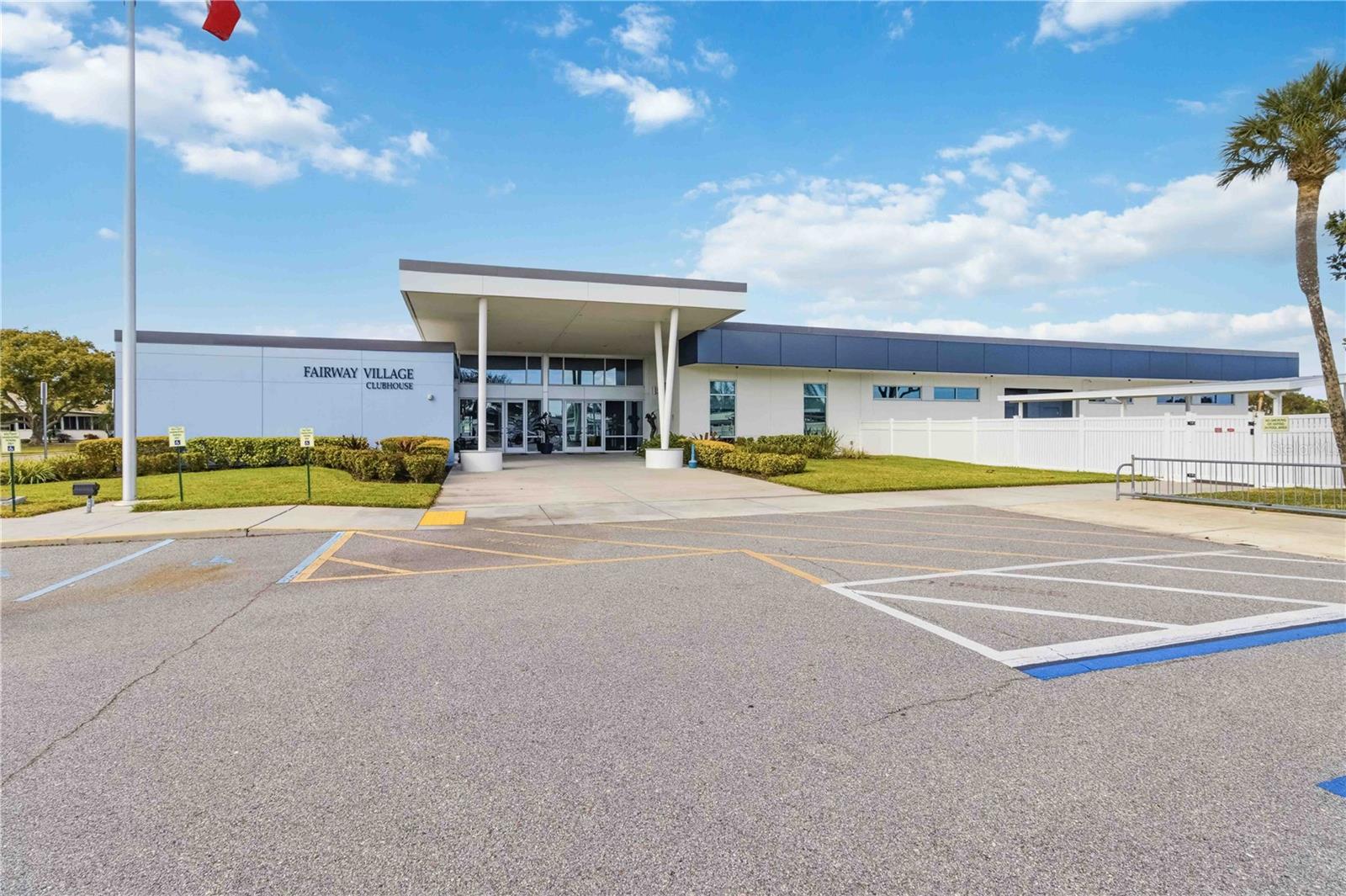 Image 26 of 35 For 1100 Belcher Road S 43