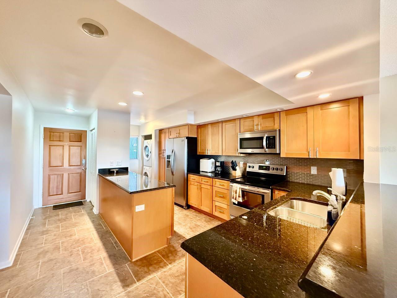 Image 3 of 27 For 821 Bahia Del Sol Drive C