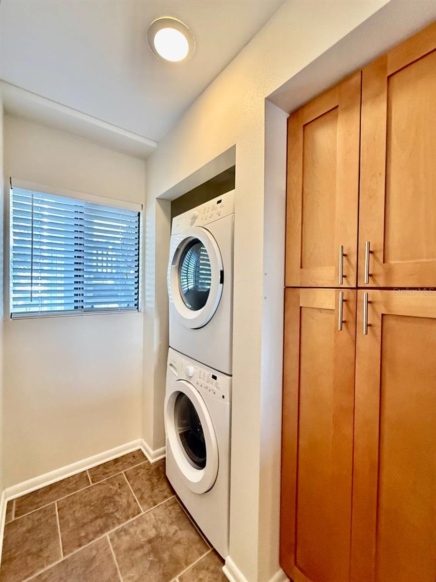 Image 7 of 27 For 821 Bahia Del Sol Drive C