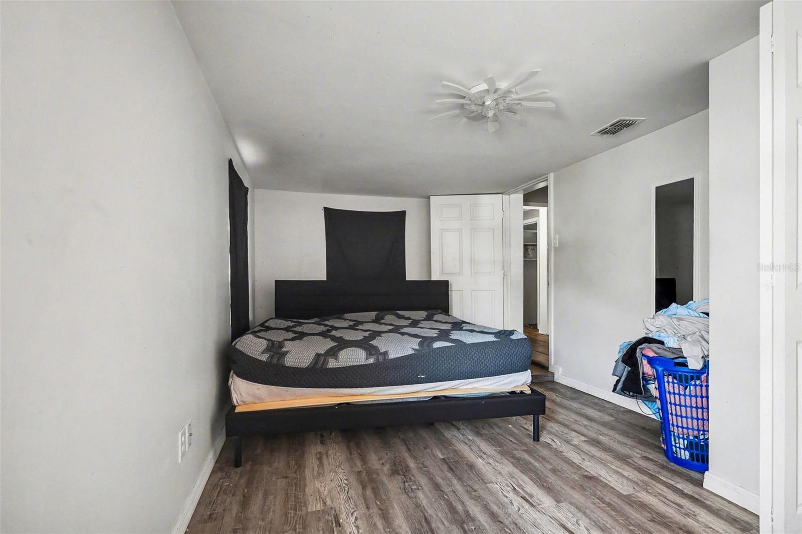 Image 10 of 22 For 2505 Lakeview Street